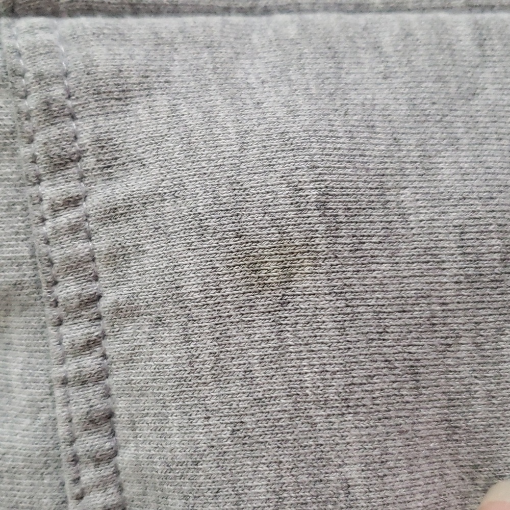 Used Reebok zipper sweatshirt - Picture 3 of 4